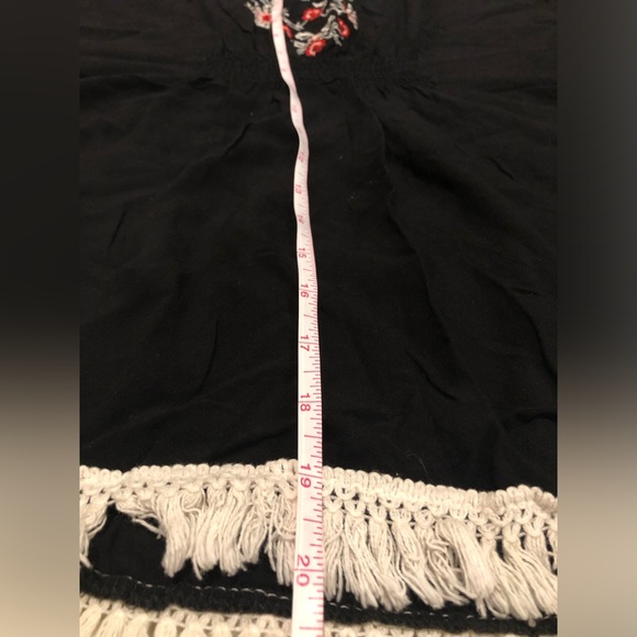 M? Embroided Top - Picture 6 of 7